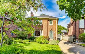 خانه  – Etobicoke, تورنتو, انتاریو,  کانادا. C$2,210,000