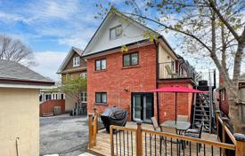 خانه  – East York, تورنتو, انتاریو,  کانادا. C$2,344,000