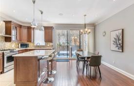 11غرفة خانه  Old Toronto, کانادا. C$2,184,000