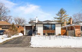 8غرفة خانه  Etobicoke, کانادا. C$2,189,000