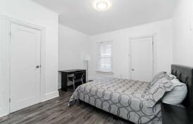 9غرفة  دو خانه بهم متصل Old Toronto, کانادا. C$2,104,000