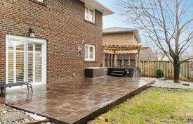 8غرفة خانه  Etobicoke, کانادا. C$2,012,000