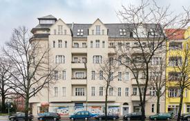 آپارتمان  – فریدرایشسهاین-کرویتسبرگ, برلین, آلمان. 330,000 €