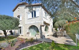 7غرفة ویلا  خوان-LES-پین, فرانسه. 1,180,000 €