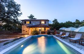 4غرفة خانه  154 متر مربع Labin, کرواسی. 495,000 €
