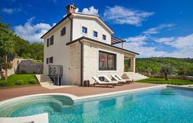 4غرفة خانه  230 متر مربع Rabac, کرواسی. 1,025,000 €