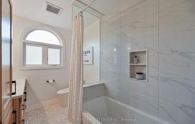 9غرفة خانه  Etobicoke, کانادا. C$2,147,000