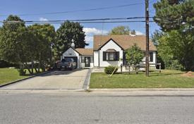 10غرفة خانه  Etobicoke, کانادا. C$1,704,000