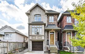 خانه  – نورث یورک, تورنتو, انتاریو,  کانادا. C$2,171,000