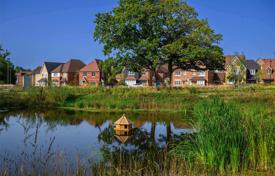3غرفة دو خانه بهم چسبیده 116 متر مربع Hampshire, بریتانیا. £675,000