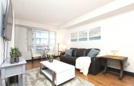 آپارتمان  – Blue Jays Way, Old Toronto, تورنتو,  انتاریو,   کانادا. C$770,000