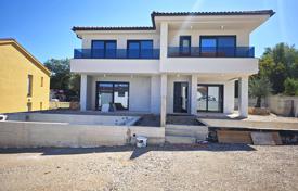 6غرفة خانه  128 متر مربع Malinska, کرواسی. 650,000 €