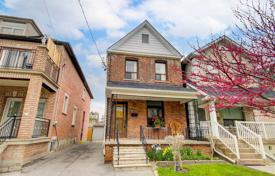 خانه  – Saint Clarens Avenue, Old Toronto, تورنتو,  انتاریو,   کانادا. C$1,452,000
