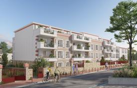 New residential complex with apartments Yvelines, فرانسه. 362,000 € از