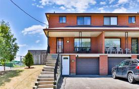  دو خانه بهم متصل – York, تورنتو, انتاریو,  کانادا. C$1,065,000