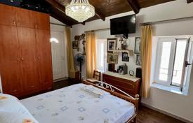 دو خانه بهم چسبیده – کرت, یونان. 110,000 €