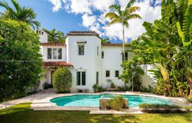 4غرفة ویلا  281 متر مربع Coral Gables, ایالات متحده آمریکا. $2,950,000