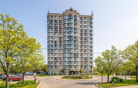 6غرفة آپارتمان  Etobicoke, کانادا. C$776,000