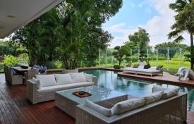 4غرفة ویلا  450 متر مربع Kerobokan, اندونزی. $425,000
