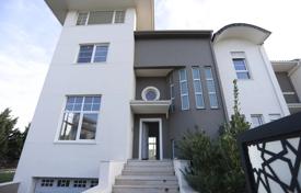 6غرفة ویلا  590 متر مربع Beylikdüzü, ترکیه. $2,850,000