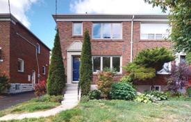  دو خانه بهم متصل – East York, تورنتو, انتاریو,  کانادا. C$1,623,000