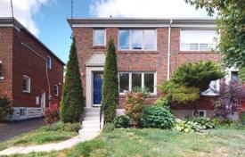 3غرفة  دو خانه بهم متصل East York, کانادا. C$1,657,000