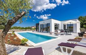 3غرفة خانه  139 متر مربع Svetvinčenat, کرواسی. 750,000 €