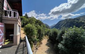 کلبه کوهستانی  – Huez, Auvergne-Rhône-Alpes, فرانسه. 1,250,000 €