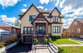 خانه  – نورث یورک, تورنتو, انتاریو,  کانادا. C$2,087,000