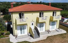 6غرفة خانه  244 متر مربع Umag, کرواسی. 690,000 €