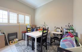 8غرفة خانه  Etobicoke, کانادا. C$1,503,000