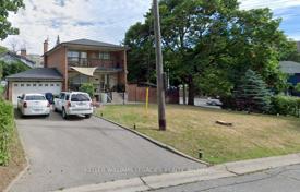 9غرفة خانه  Etobicoke, کانادا. C$2,388,000