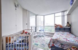 7غرفة آپارتمان  Etobicoke, کانادا. C$893,000