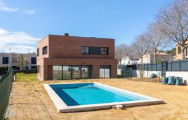 4غرفة ویلا  304 متر مربع Mataro, اسپانیا. 975,000 €