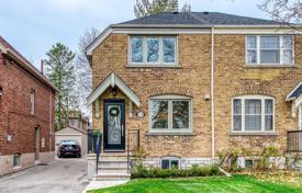  دو خانه بهم متصل – East York, تورنتو, انتاریو,  کانادا. C$1,432,000