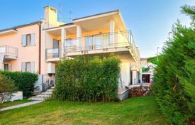 5غرفة آپارتمان  146 متر مربع Camaiore, ایتالیا. 498,000 €