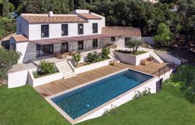 6غرفة ویلا  Cavalaire-sur-Mer, فرانسه. 2,900,000 €