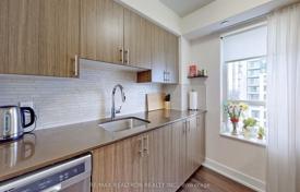 5غرفة آپارتمان  Etobicoke, کانادا. C$895,000