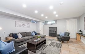 10غرفة خانه  Old Toronto, کانادا. C$2,059,000