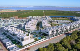 New residential complex with apartments and villas تربیخا, اسپانیا. 272,000 € از
