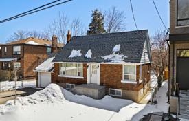 6غرفة خانه  Etobicoke, کانادا. C$2,047,000