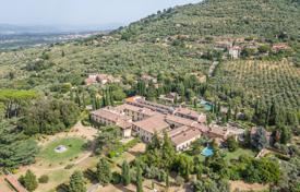 50غرفة کاخ  12952 متر مربع Arezzo, ایتالیا. 25,000,000 €