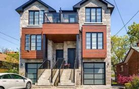  دو خانه بهم متصل – York, تورنتو, انتاریو,  کانادا. C$1,648,000