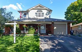 خانه  – اسکاربرو، تورنتو, تورنتو, انتاریو,  کانادا. C$1,154,000