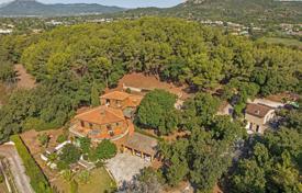 11غرفة ویلا  Hyères, فرانسه. 1,750,000 €