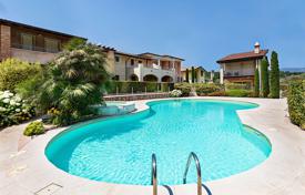 آپارتمان  – Manerba del Garda, لمباردی, ایتالیا. Price on request