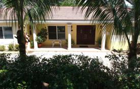 دو خانه بهم چسبیده – Coral Gables, فلوریدا, ایالات متحده آمریکا. $980,000
