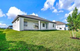 خانه  – Cape Coral, فلوریدا, ایالات متحده آمریکا. $419,000