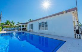 4غرفة خانه  239 متر مربع Cutler Bay, ایالات متحده آمریکا. $765,000