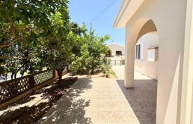 4غرفة دو خانه بهم چسبیده 168 متر مربع Tala, قبرس. 650,000 €
